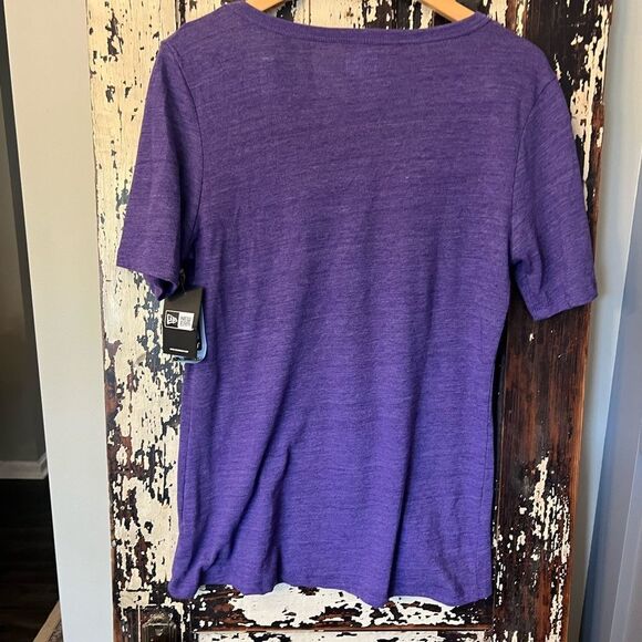 Purple Los Angeles Lakers deep V-Neck T-Shirt. NWT size Large. Women’s fit. - Picture 2 of 7